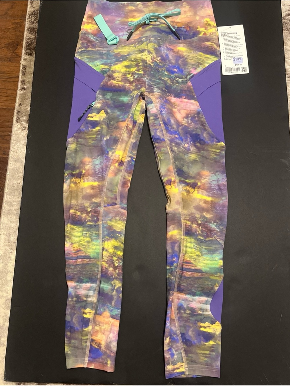 NWT Lululemon cargo SHR Hiking Tights 25” size 6 SOLD OUT ON LINE